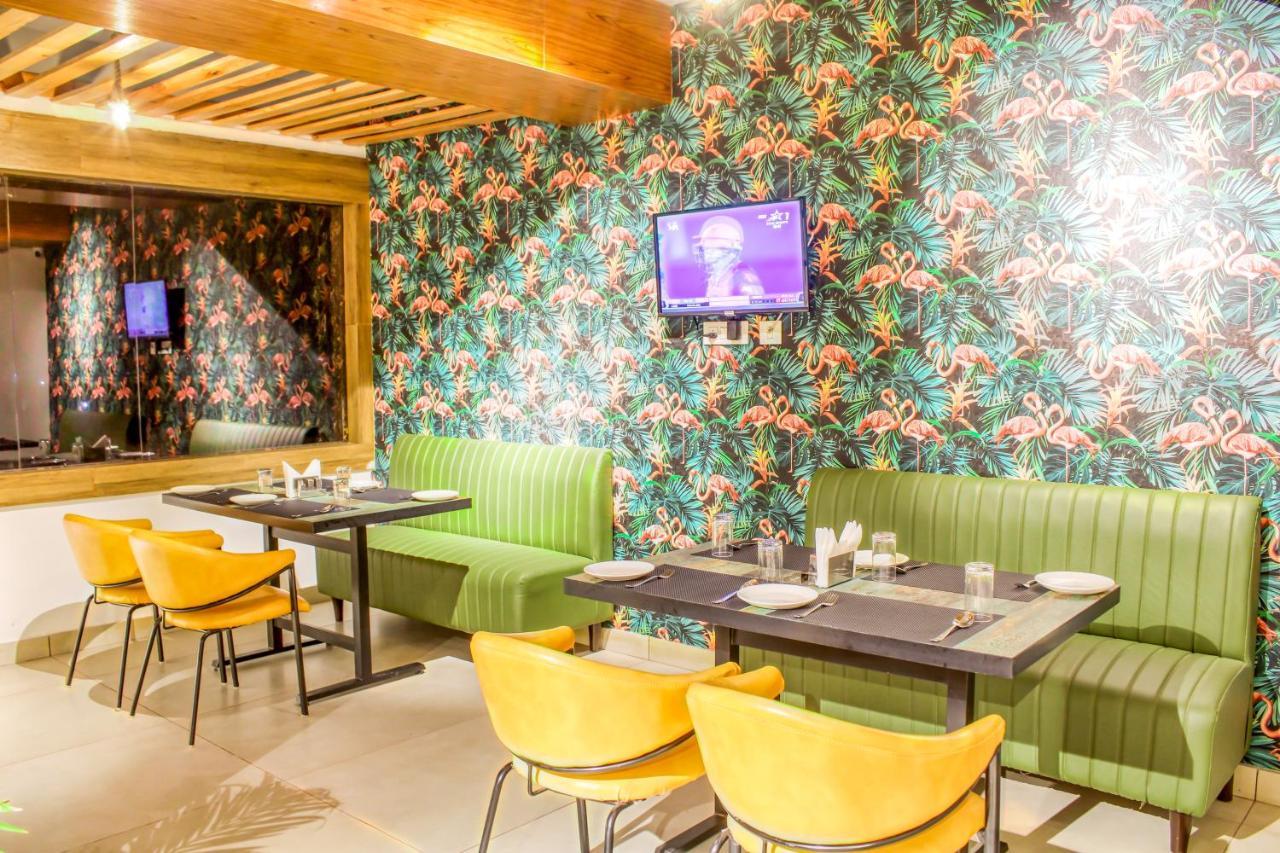 Jhājra The Eleganza酒店 外观 照片