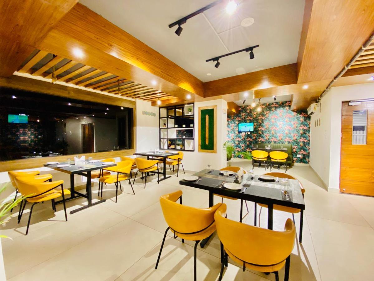 Jhājra The Eleganza酒店 外观 照片